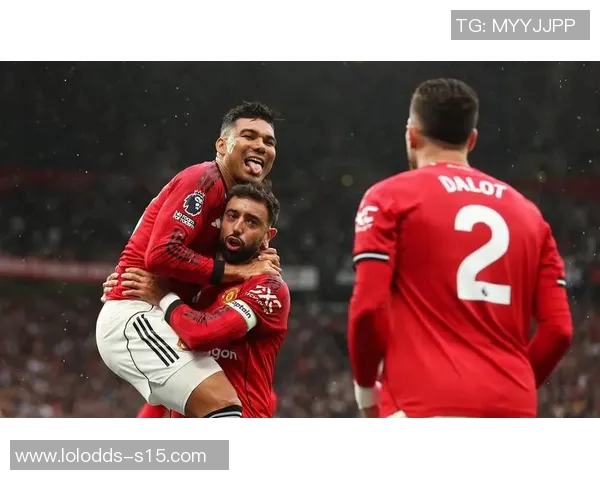 曼联在世界杯中以5-1战胜热刺补时进球引发争议判罚全场沸腾