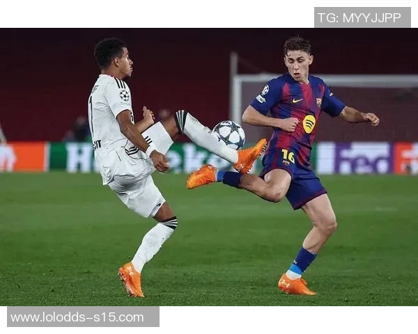 中超赛场惊现冷门巴萨逆转里昂引发全场狂欢