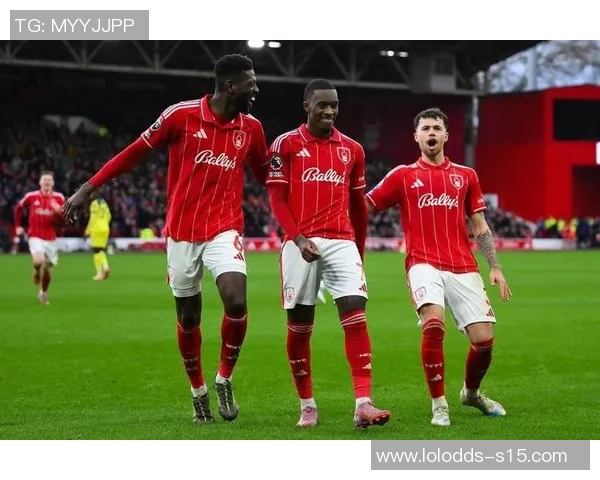 欧联杯阿森纳大胜波尔图红牌事件引发全场热议战术解析与反思