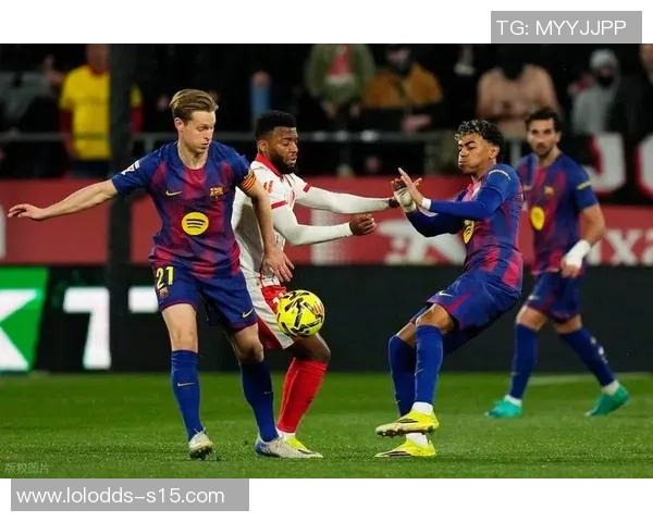 西甲赛场惊现冷门AC米兰完胜热刺引发全场狂欢点评