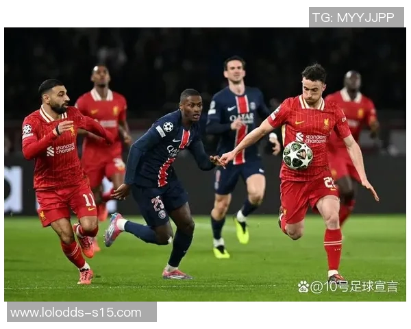 中超赛场惊现逆转大戏巴黎圣日耳曼险胜曼城引发争议判罚热议