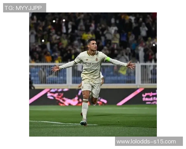 友谊赛精彩回顾：里昂逆转波尔图帽子戏法点燃全场激情