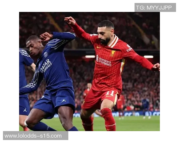 足总杯激战尤文图斯6比2击败里昂点球大战引发全场狂欢与转会传闻